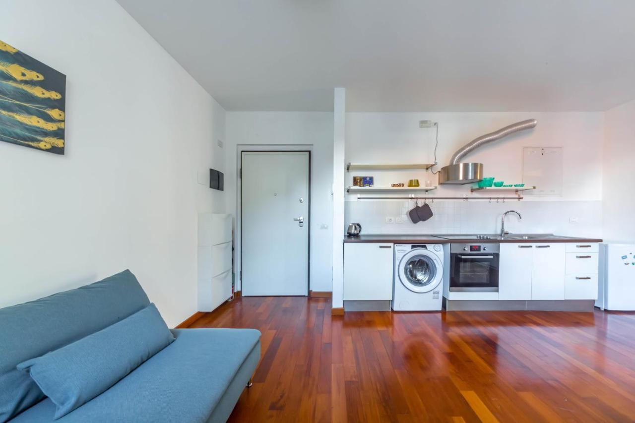 شقة Cozy Flat 500M From Affori Fn! ميلان المظهر الخارجي الصورة